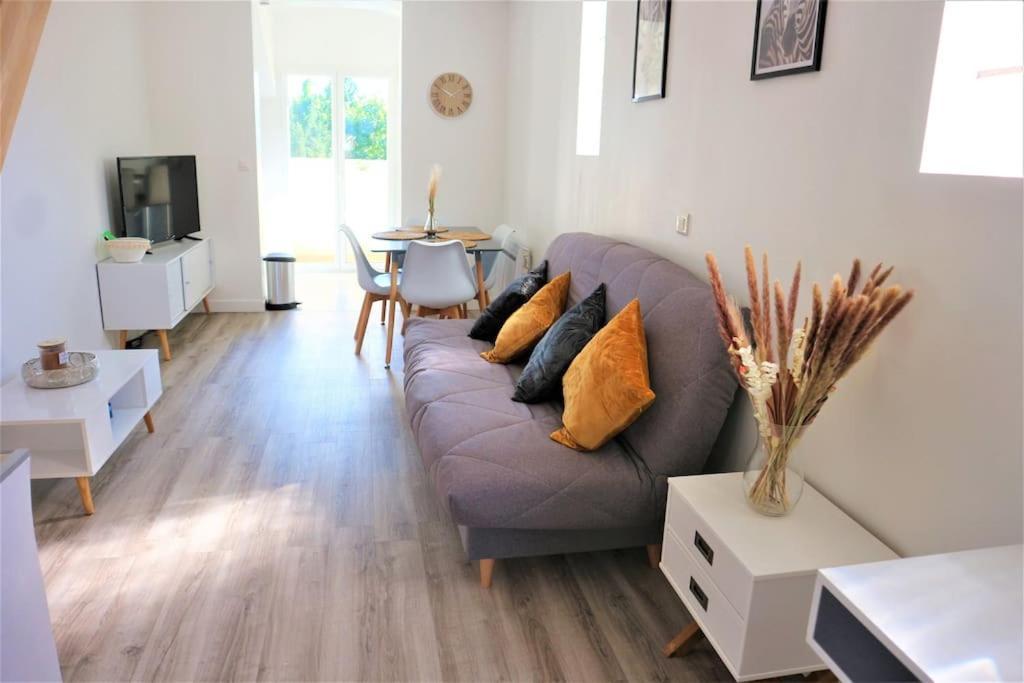 Appartement Duplex Proche Disney Et Paris Vaires-sur-Marne Luaran gambar