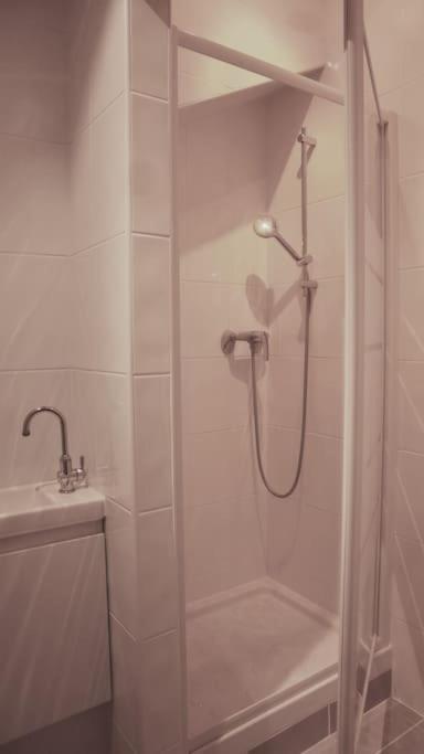 Appartement Duplex Proche Disney Et Paris Vaires-sur-Marne Luaran gambar