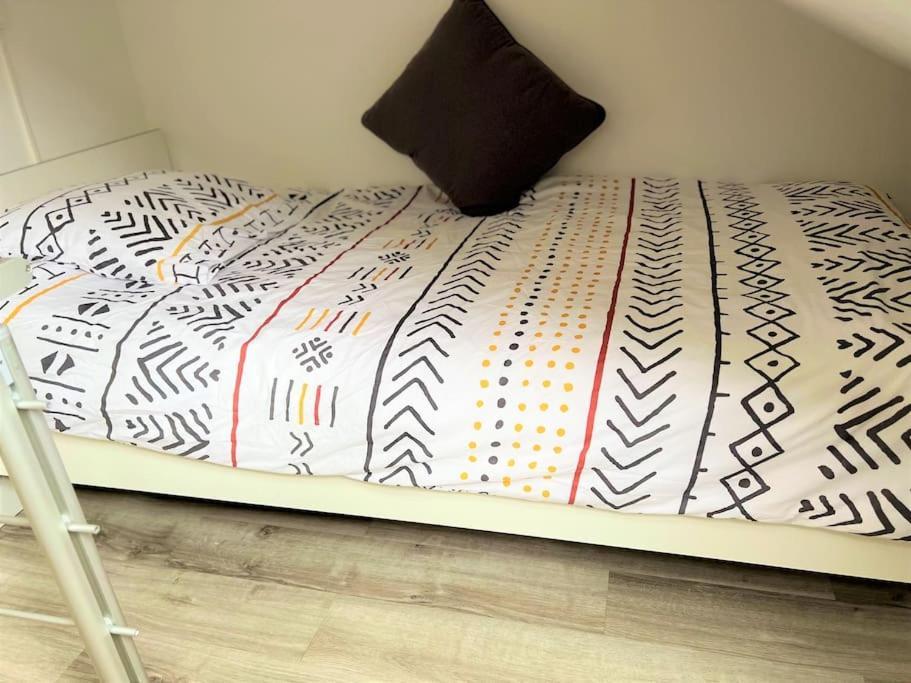 Appartement Duplex Proche Disney Et Paris Vaires-sur-Marne Luaran gambar